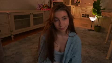 Snapshot of winnieriedesel chatting on 04.15.26 Lillian online show from 04.15.26