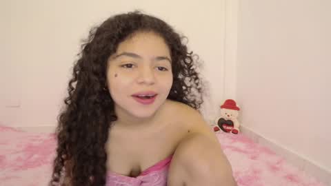 Snapshot of winnifer_gonzalez chatting on 07.06.26 Winnifer Gonzalez online show from 07.06.26