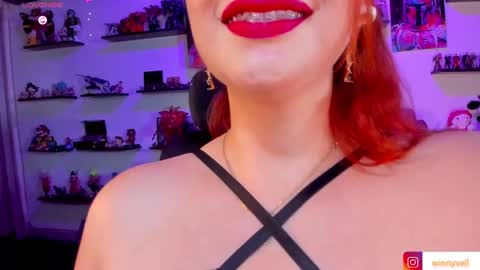 Snapshot of winnyvell chatting on 02.14.25 winnyvell online show from 02.14.25