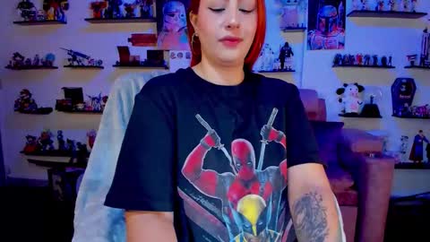 Snapshot of winnyvell chatting on 09.26.25 winnyvell online show from 09.26.25