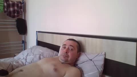 Snapshot of winston1982q chatting on 04.12.26 winston1982q online show from 04.12.26