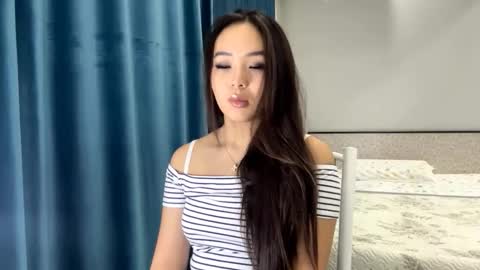 Amina online show from 11.13.25