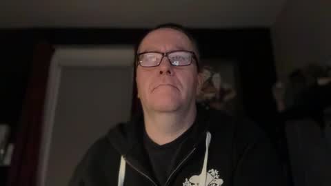 Snapshot of wintyr chatting on 01.16.25 wintyr online show from 01.16.25