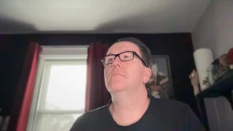 Snapshot of wintyr chatting on 11.15.25 wintyr online show from 11.15.25