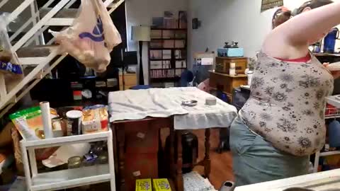 Snapshot of wisteriaqueen chatting on 05.18.26 Wisteria online show from 05.18.26