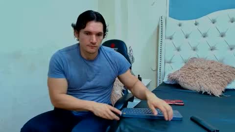 Wiston online show from 02.24.26