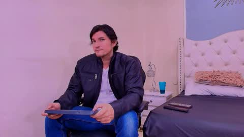 Wiston online show from 03.25.26