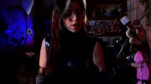 Snapshot of witch_fiona chatting on 02.03.25 Goddess of two strapons  - Mr. long Don Mr. Pinky online show from 02.03.25