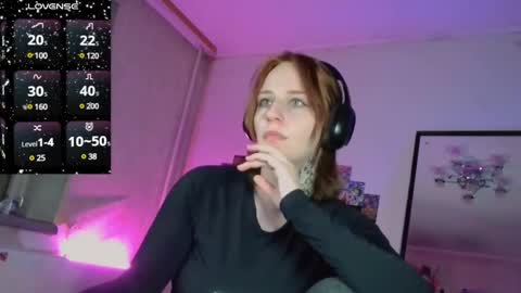 Snapshot of witchmooon chatting on 12.09.24 Kiara online show from 12.09.24