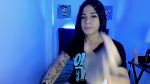 Snapshot of wiz_maleja chatting on 12.29.24 MALEJA online show from 12.29.24