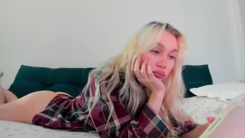 wladilia online show from 11.14.25