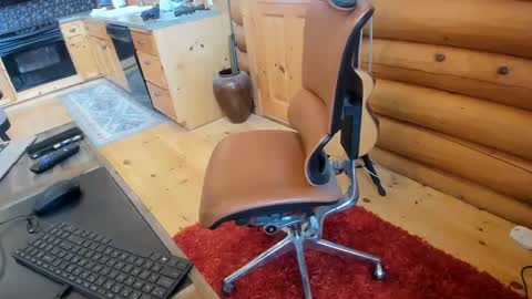 Snapshot of wobbleon chatting on 01.11.25 Gobbleon online show from 01.11.25