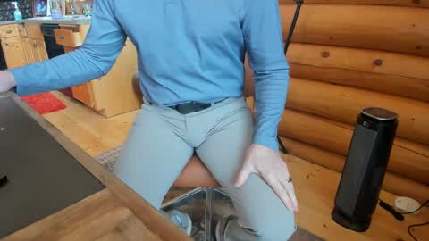 Snapshot of wobbleon chatting on 02.08.25 Gobbleon online show from 02.08.25