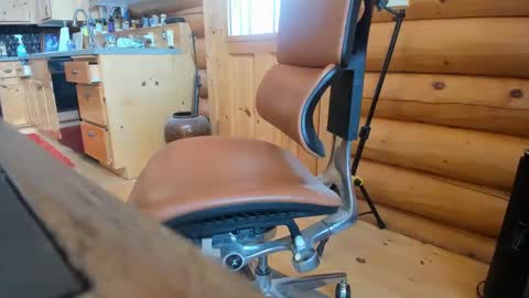 Snapshot of wobbleon chatting on 02.08.25 Gobbleon online show from 02.08.25