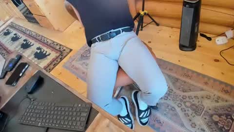 Snapshot of wobbleon chatting on 02.11.25 Gobbleon online show from 02.11.25