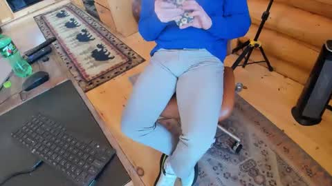 Snapshot of wobbleon chatting on 03.10.25 Gobbleon online show from 03.10.25