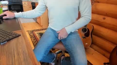 Snapshot of wobbleon chatting on 10.08.25 Gobbleon online show from 10.08.25