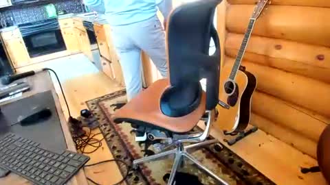 Snapshot of wobbleon chatting on 10.25.25 Gobbleon online show from 10.25.25