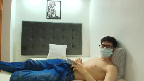  W O L F  online show from 01.30.25