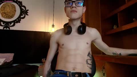  W O L F  online show from 04.15.26