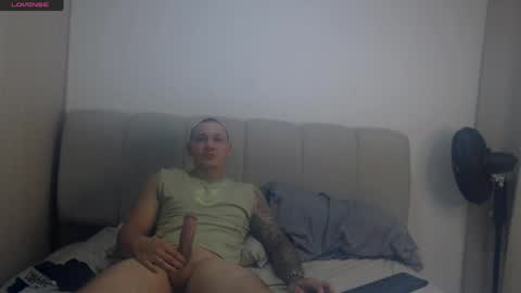 Snapshot of wondercouplexxx chatting on 05.07.26 Sofia And Thomas online show from 05.07.26