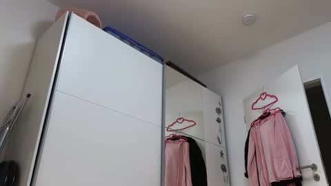 Wondergirl online show from 11.13.25