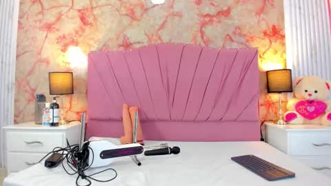 wonderkloe_ online show from 03.29.26