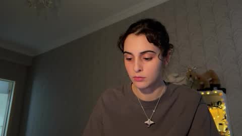 Stia online show from 11.25.25