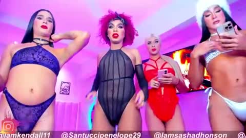 Snapshot of wonderoficial chatting on 12.09.24 wonderoficial online show from 12.09.24