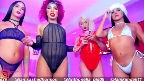 Snapshot of wonderoficial chatting on 12.09.24 wonderoficial online show from 12.09.24