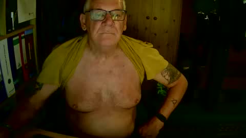 Snapshot of wonneprop10 chatting on 09.13.25 Always Horny online show from 09.13.25