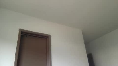 Snapshot of woof_wolf37 chatting on 06.05.26 woof_wolf37 online show from 06.05.26