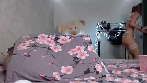 Lily online show from 10.12.25