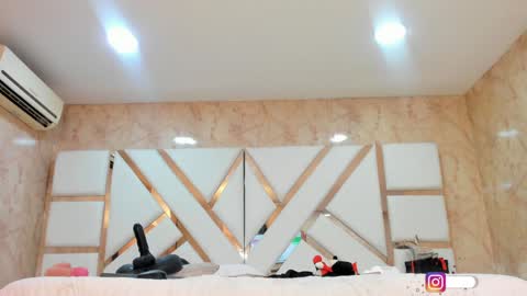     STREAMING SCHEDULE 2100 - 0530 GMT-5 online show from 01.09.25