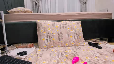              online show from 02.13.25