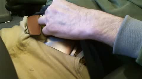 Snapshot of wrangleat0r chatting on 12.08.24 wrangleat0r online show from 12.08.24