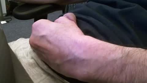 Snapshot of wrangleat0r chatting on 01.04.25 wrangleat0r online show from 01.04.25