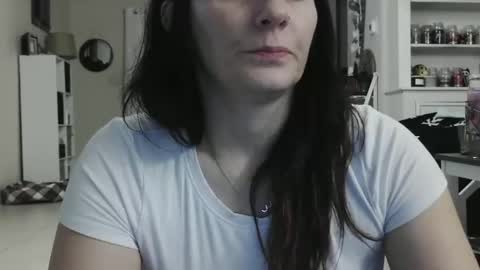 Snapshot of wrenleigh chatting on 12.22.24 Crystal Lake online show from 12.22.24