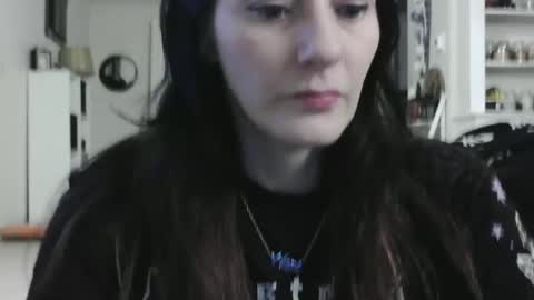 Snapshot of wrenleigh chatting on 01.16.25 Crystal Lake online show from 01.16.25
