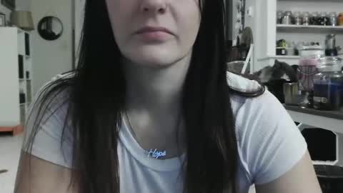 Snapshot of wrenleigh chatting on 01.18.25 Crystal Lake online show from 01.18.25