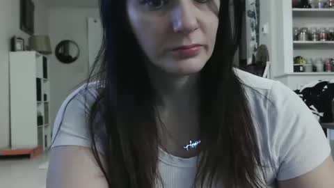 Snapshot of wrenleigh chatting on 01.19.25 Crystal Lake online show from 01.19.25