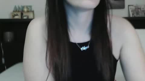 Snapshot of wrenleigh chatting on 01.21.25 Crystal Lake online show from 01.21.25