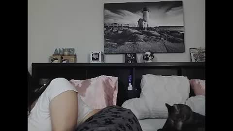 Snapshot of wrenleigh chatting on 01.26.25 Crystal Lake online show from 01.26.25