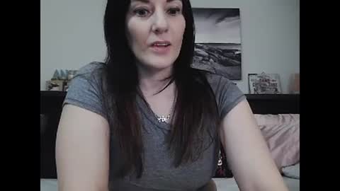 Snapshot of wrenleigh chatting on 02.03.25 Crystal Lake online show from 02.03.25