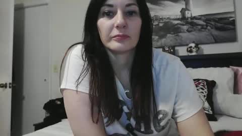 Snapshot of wrenleigh chatting on 02.21.25 Crystal Lake online show from 02.21.25