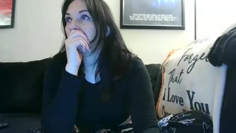 Snapshot of wrenleigh chatting on 09.16.25 Crystal Lake online show from 09.16.25