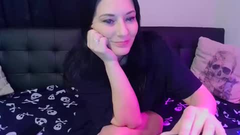 Crystal Lake online show from 02.04.26