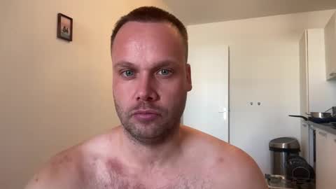 Snapshot of wsvogel chatting on 11.17.25 joejoe online show from 11.17.25