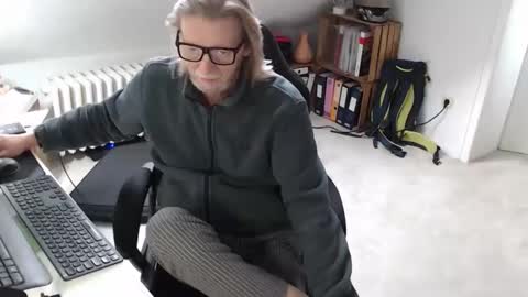 WyattEarp64 online show from 12.01.25