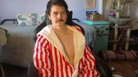 Wyatt online show from 11.23.25